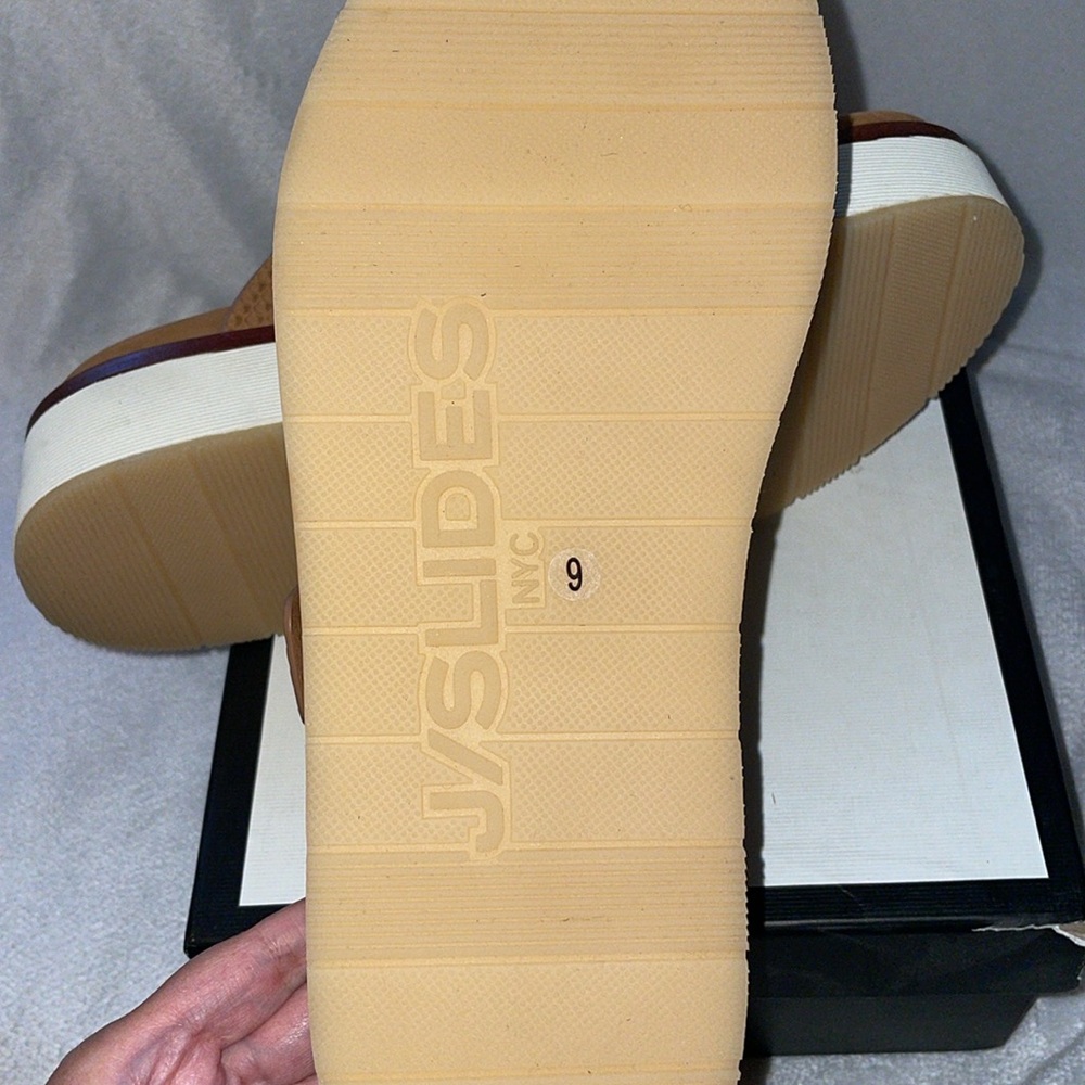 NWT J/SLIDES BOWIE Tan Embossed Leather Sandal - Picture 12 of 12